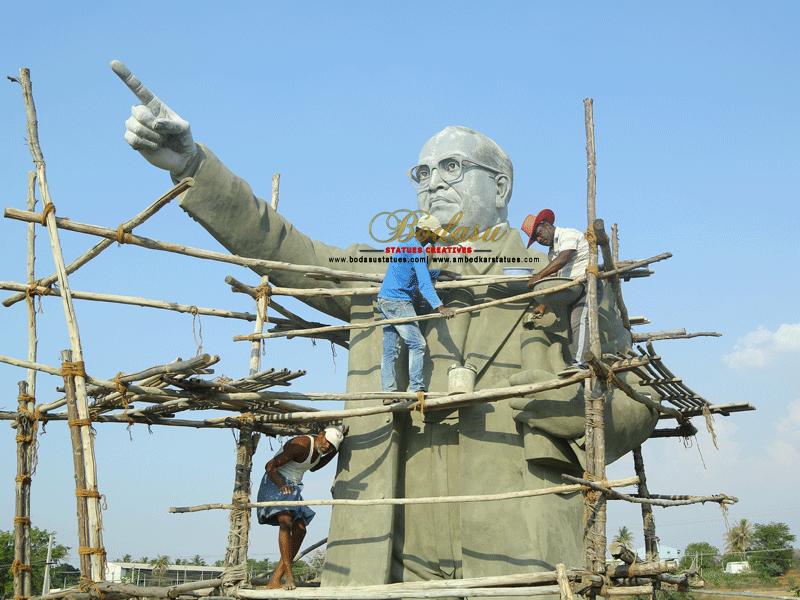 Bodasu statues